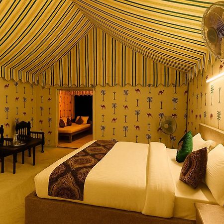 Jaisalmer Sand Dunes Luxury Camp And Resort Bagian luar foto