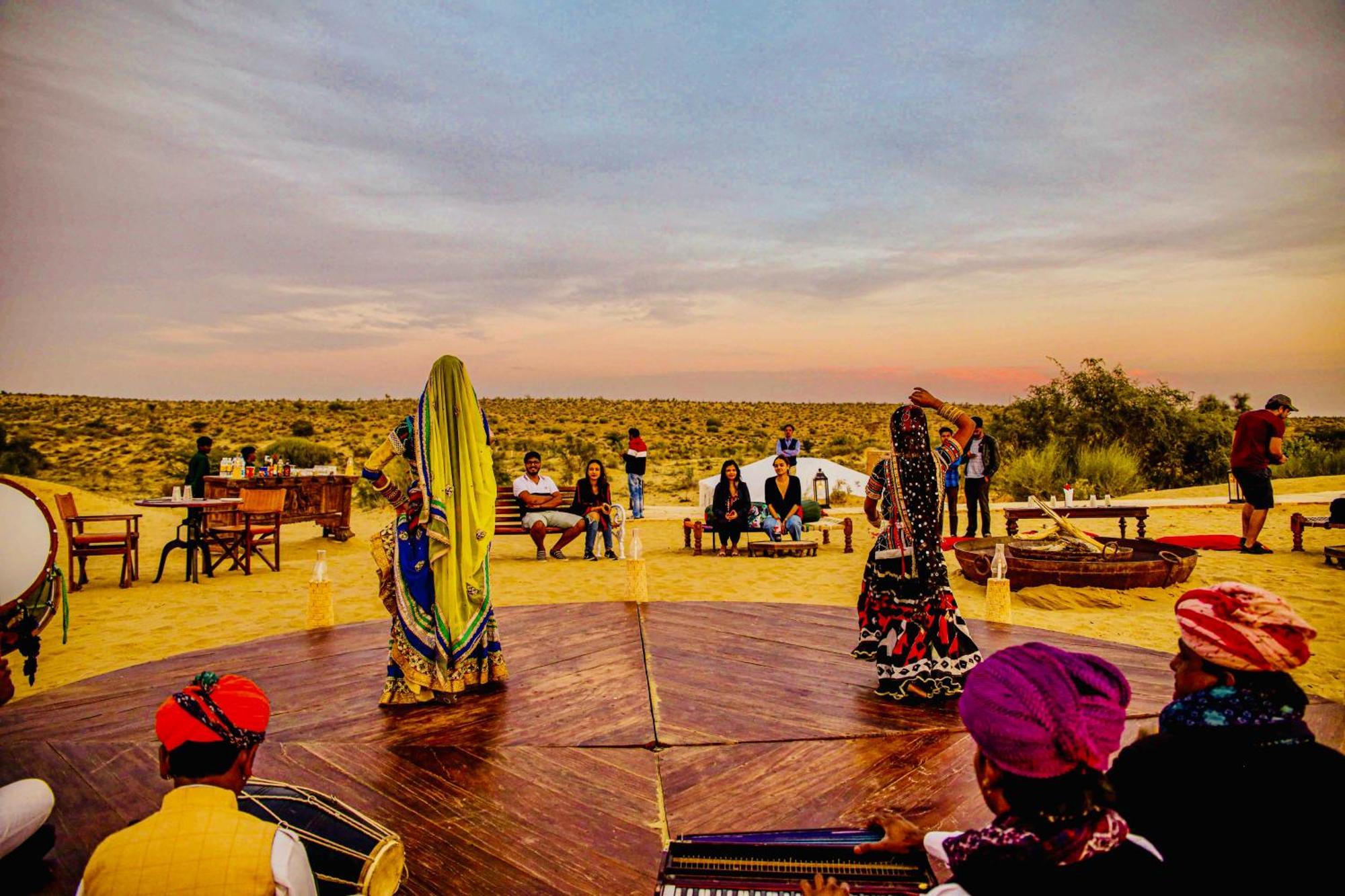 Jaisalmer Sand Dunes Luxury Camp And Resort Bagian luar foto