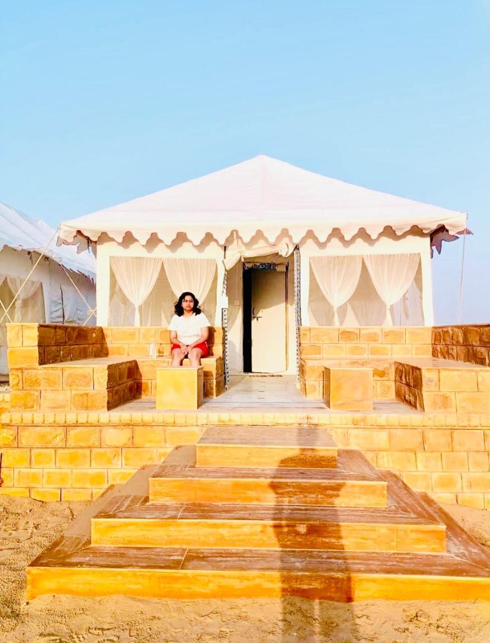 Jaisalmer Sand Dunes Luxury Camp And Resort Bagian luar foto